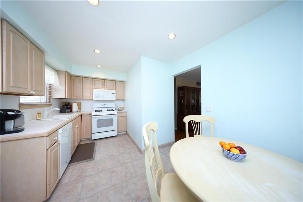 223 Abingdon Avenue, Staten  Island, New York, 10308 image 7