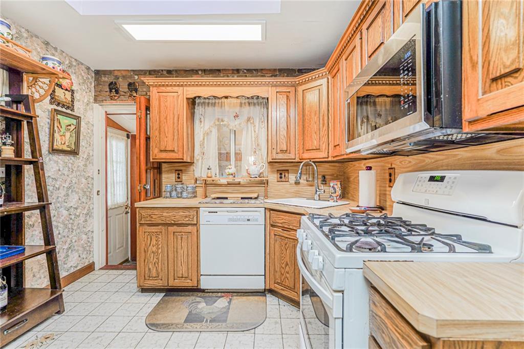 382 Edgegrove Avenue, Staten  Island, New York, 10312 image 12