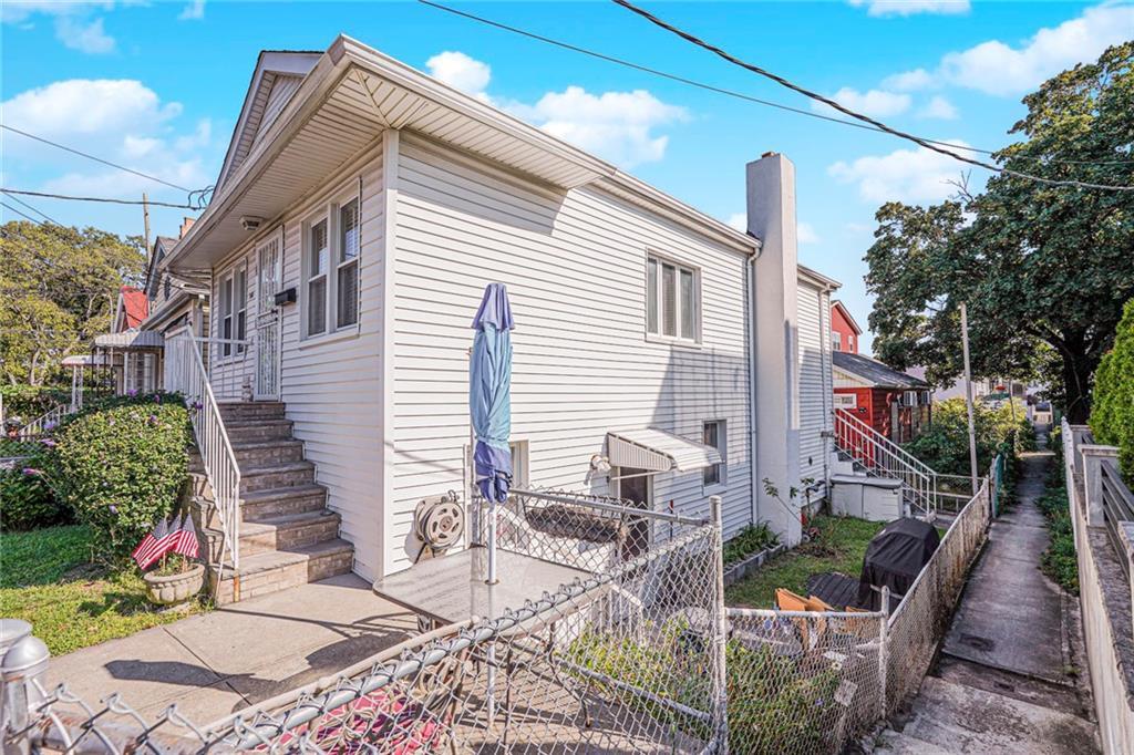 2811 Haring Street Image 1