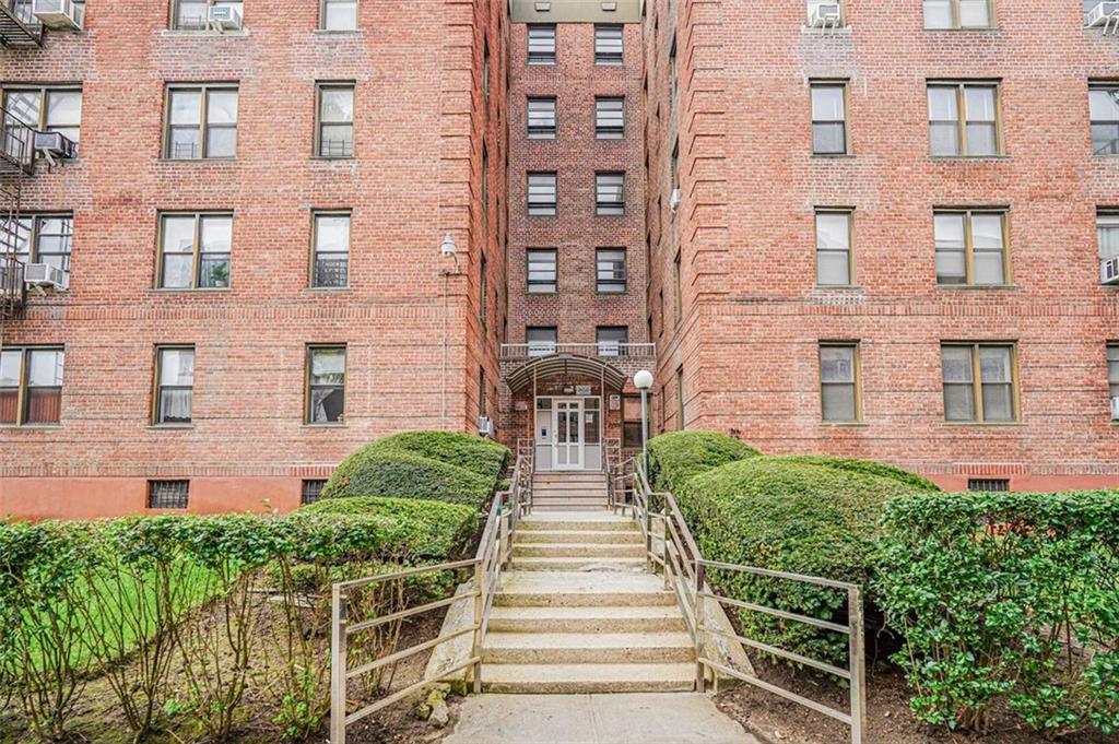 2650 East 13th Street 1E Image 2