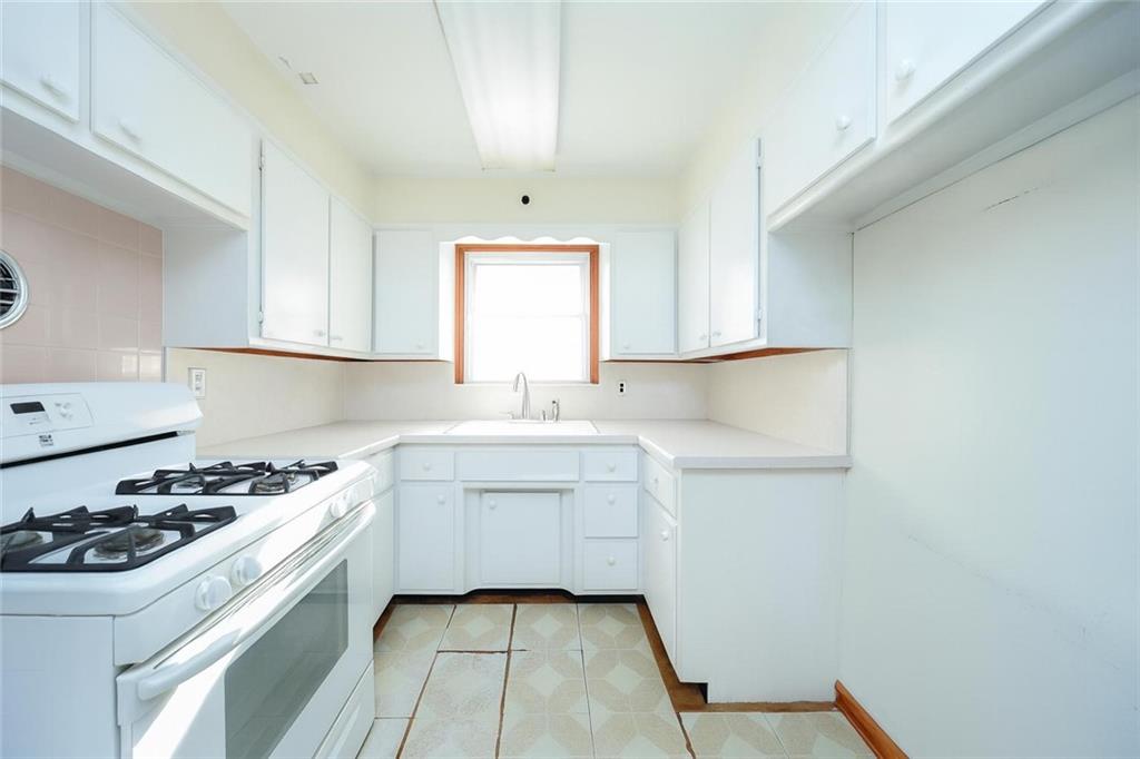 25 Lincoln Avenue, Staten  Island, New York, 10306 image 11