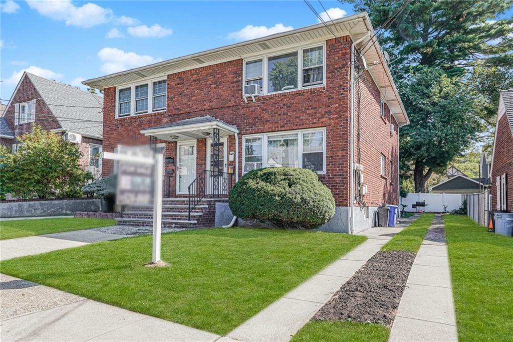 124 Van Cortlandt Avenue Image 2