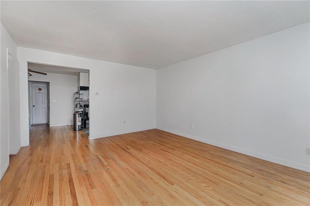 124 Van Cortlandt Avenue Image 3