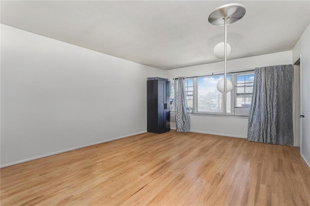 124 Van Cortlandt Avenue, Staten  Island, New York, 10301 image 7
