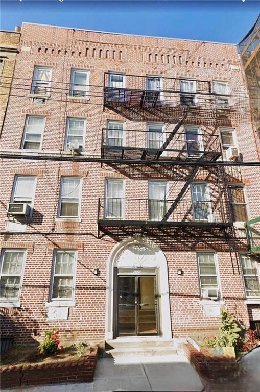 1620 East 12th Street Image 1
