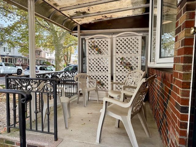 1852 East 37th Street Image 3