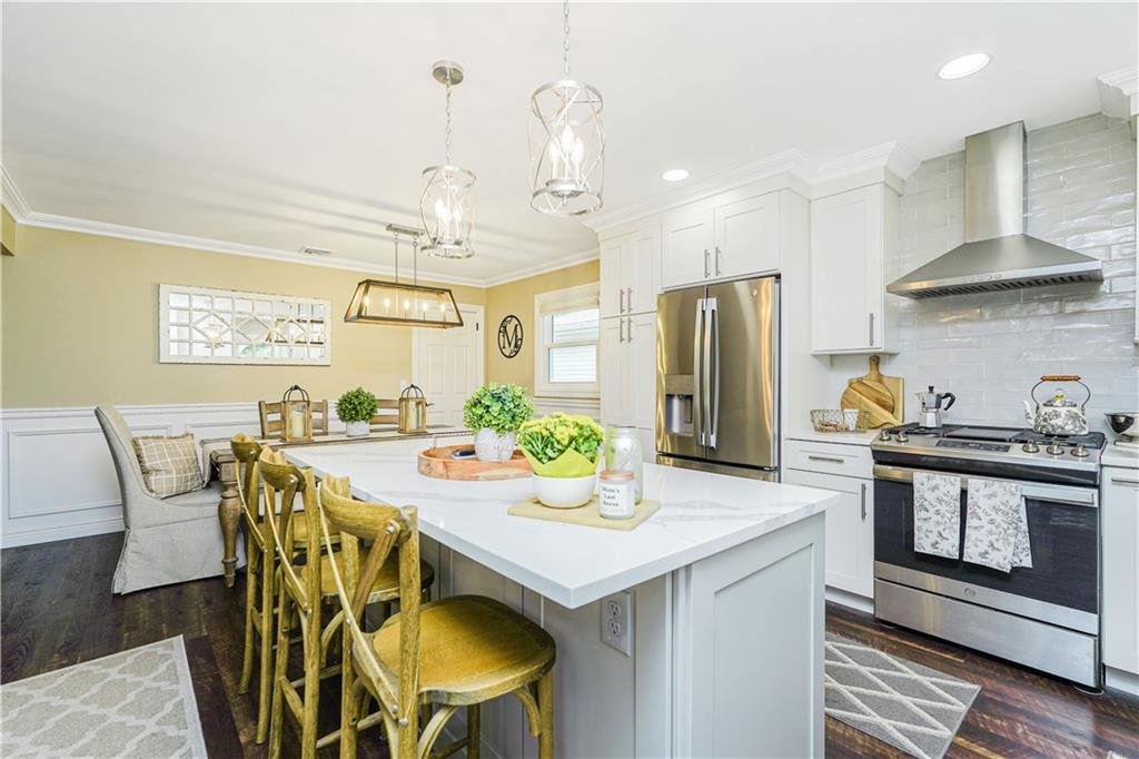 381 Burgher Avenue, Staten  Island, New York, 10305 image 13