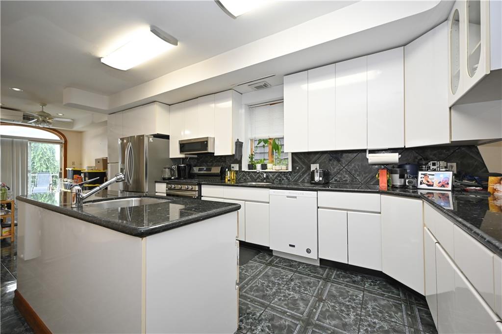 1479 East 32nd Street, Brooklyn, New York, 11234 image 10