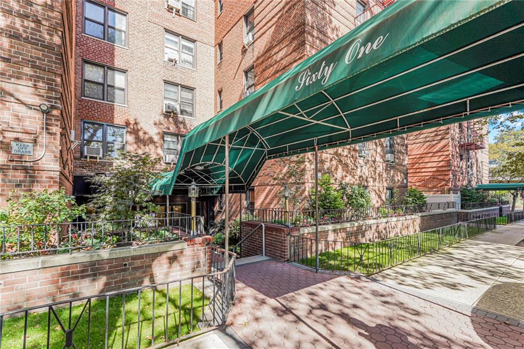 61 Oliver Street 6F Image 1