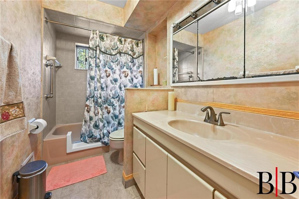 2456 East 70th Street, Brooklyn, New York, 11234 image 9
