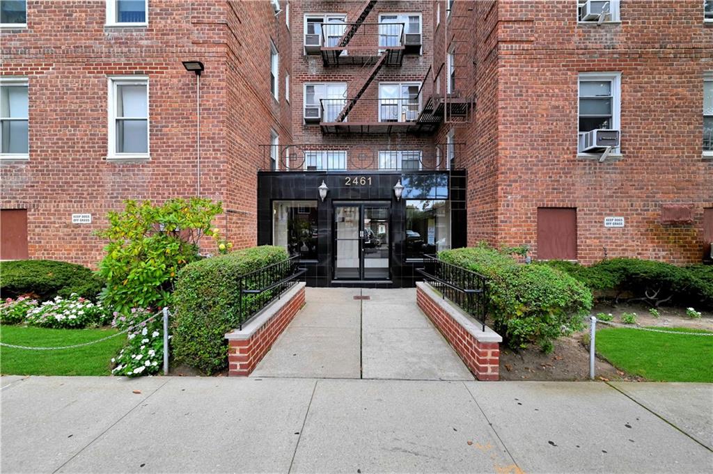 2427 East 29th Street 4D Image 2