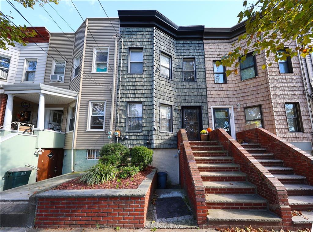 65 Dahlgren Place Image 1