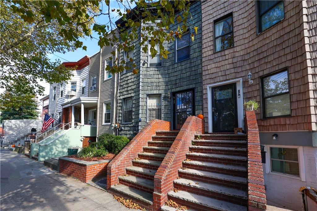 65 Dahlgren Place Image 2