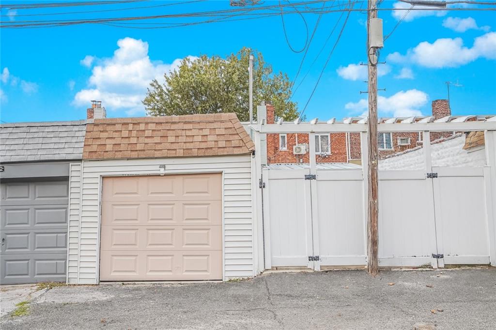 8907 16th Avenue, Brooklyn, New York, 11214 image 25