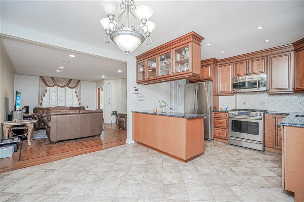 8907 16th Avenue, Brooklyn, New York, 11214 image 6