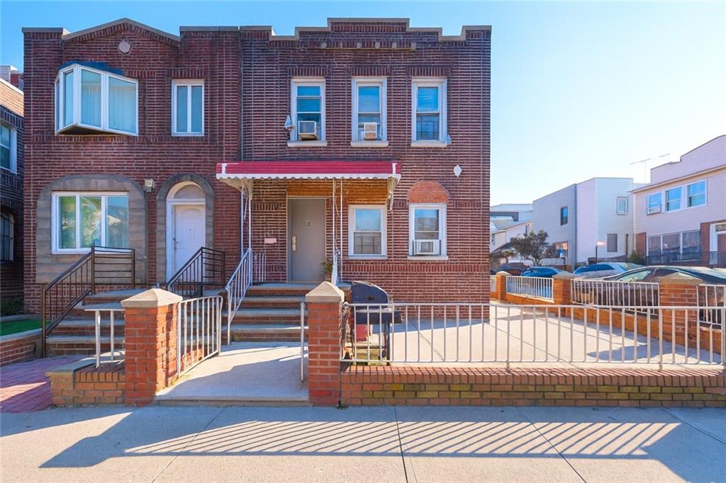 1202 Avenue I Image 1