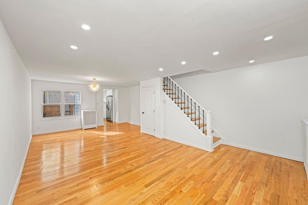 4622 Avenue M Image 5