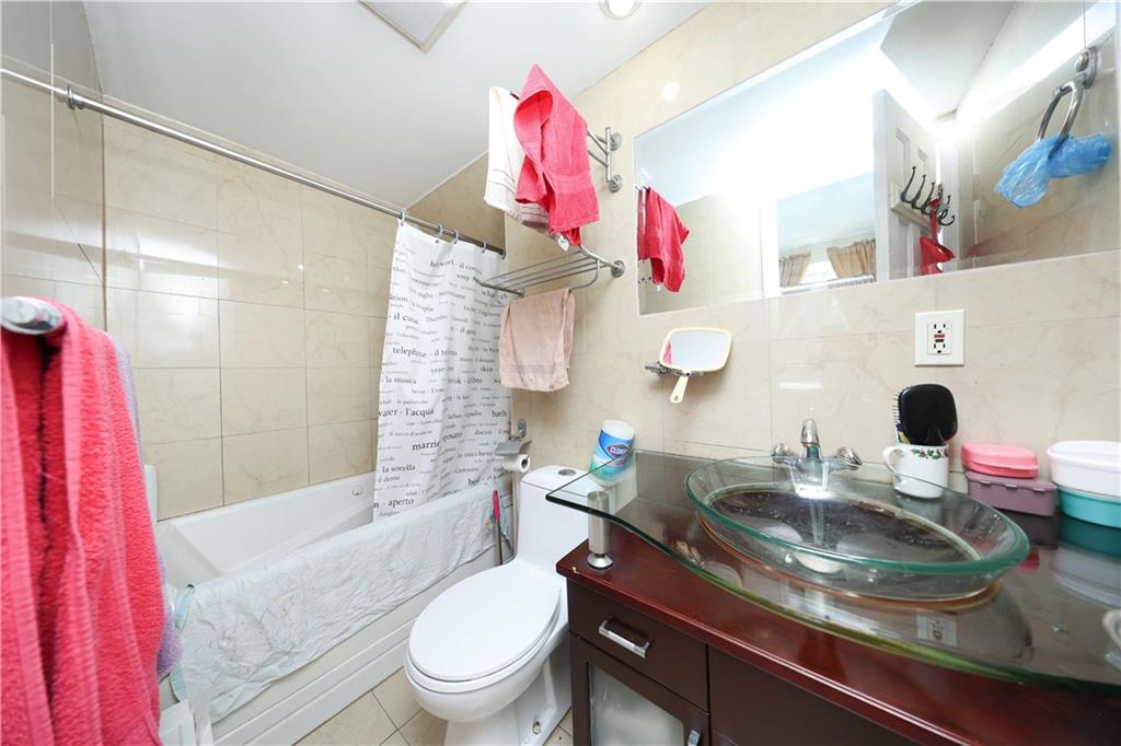31 Giordan Court, Staten  Island, New York, 10303 image 21