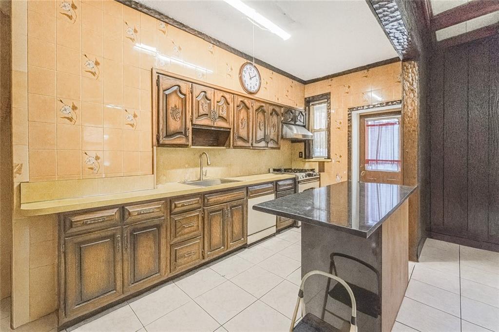 9302 95th Street, Woodhaven, New York, 11421 image 11