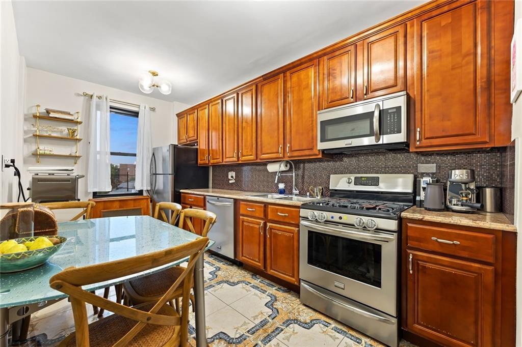 2020 Kings Highway 5E, Brooklyn, New York, 11229 image 6
