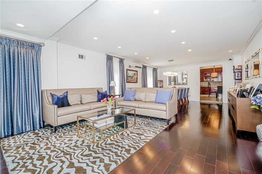 1654 East 10th Street Image 2