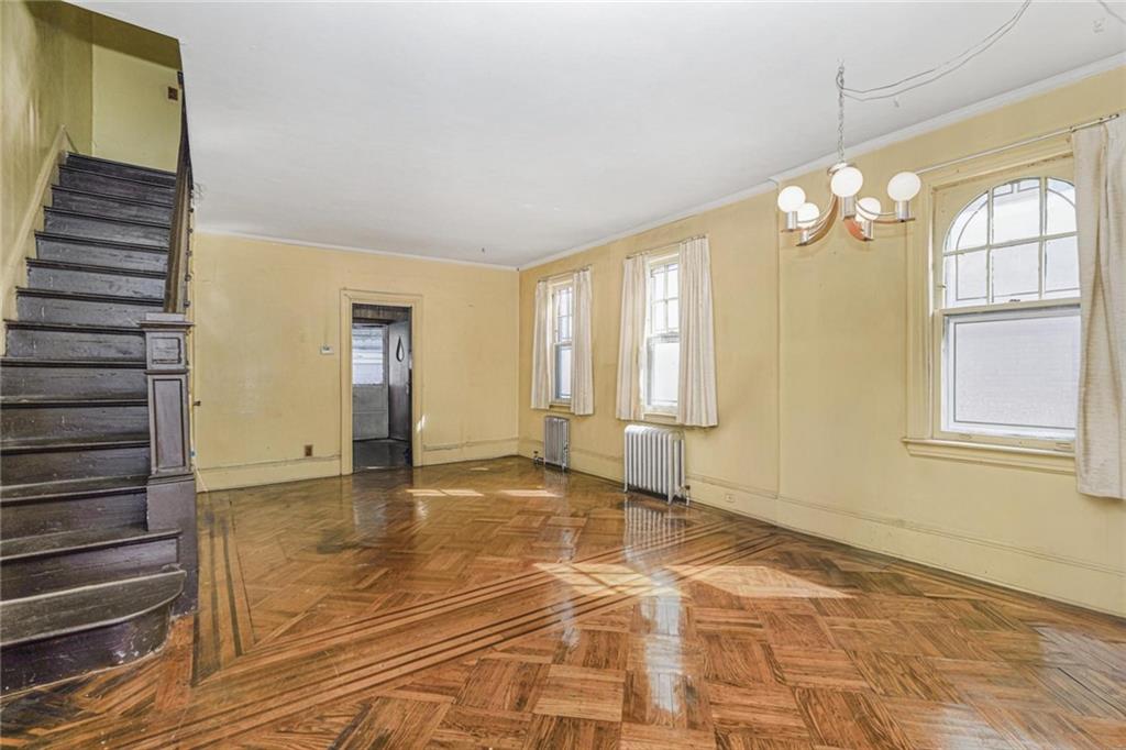 1443 East 15th Street Image 4
