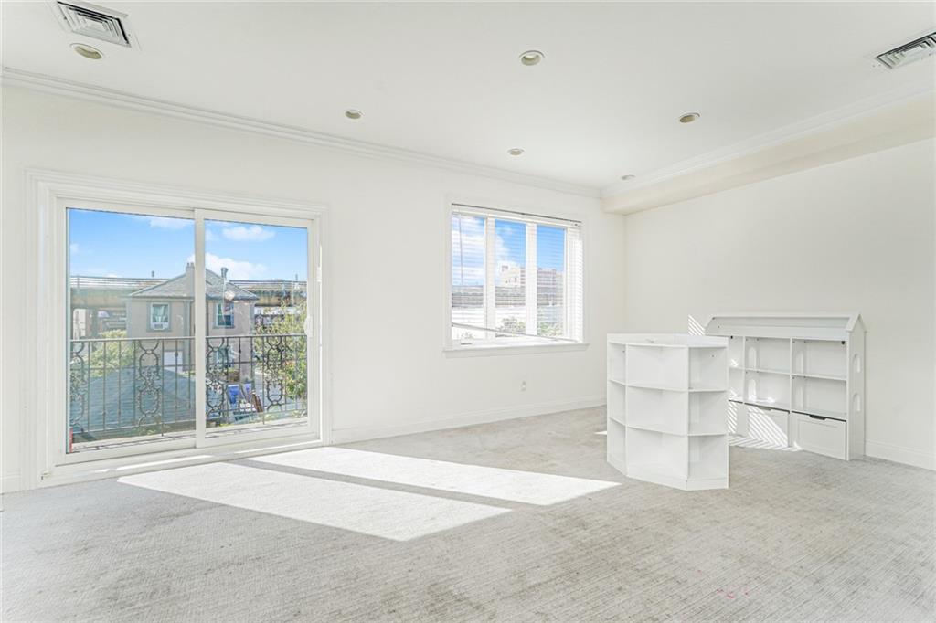 1734 East 2nd Street Image 3