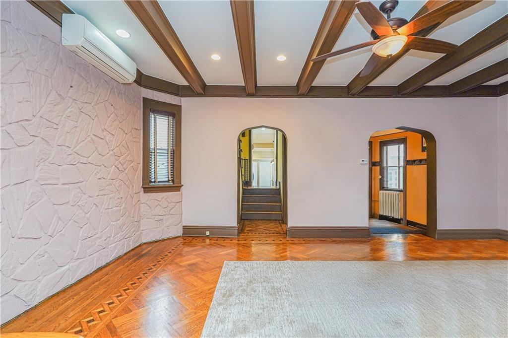 33 Wellington Court, Brooklyn, New York, 11230 image 7