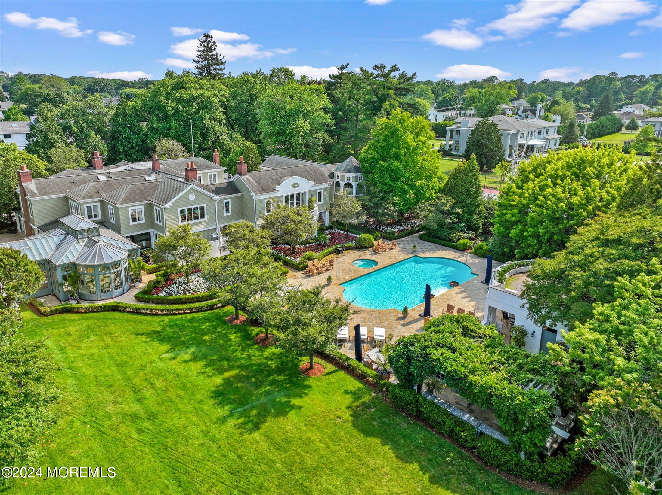 251 Park Avenue Image 1