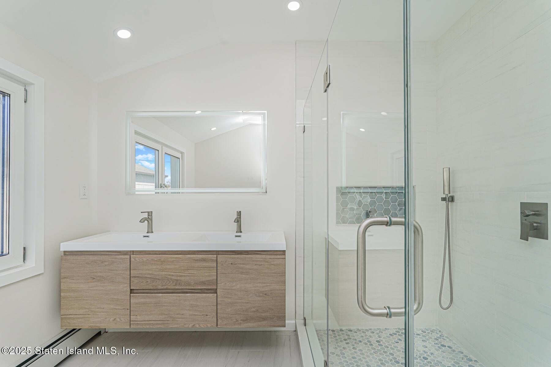 228 Slater Boulevard, Staten Island, NY, 10305 image 28
