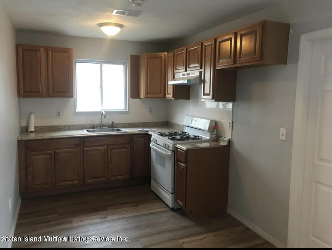 994 Olympia Boulevard Image 3