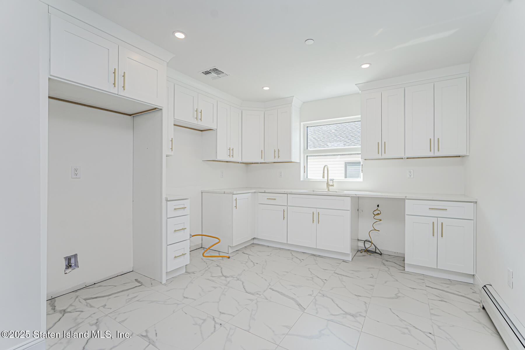 98 Alverson Avenue, Staten Island, NY, 10309 image 10