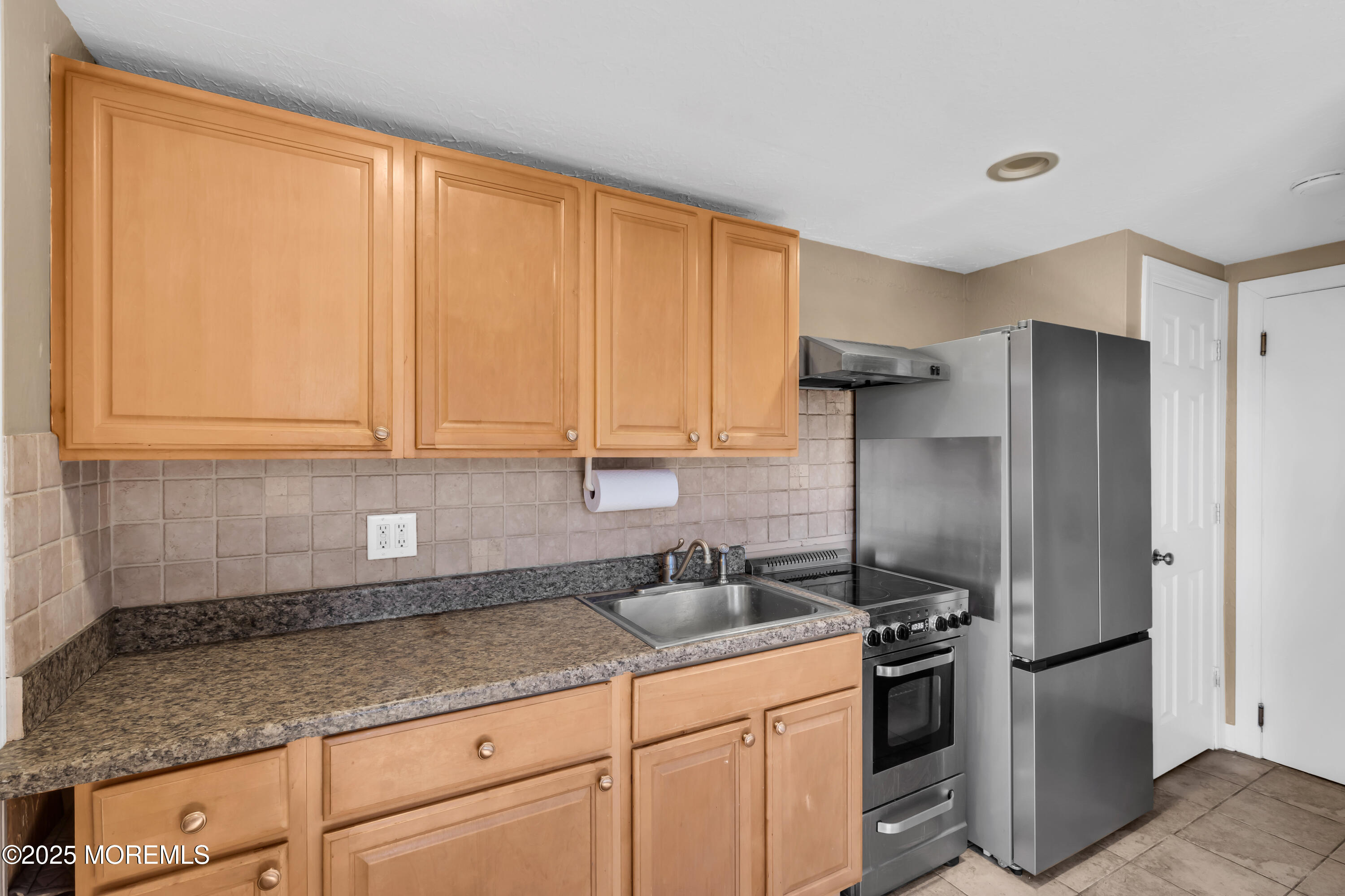 17 Leroy Place 2B, Red Bank, NJ, 07701 image 11