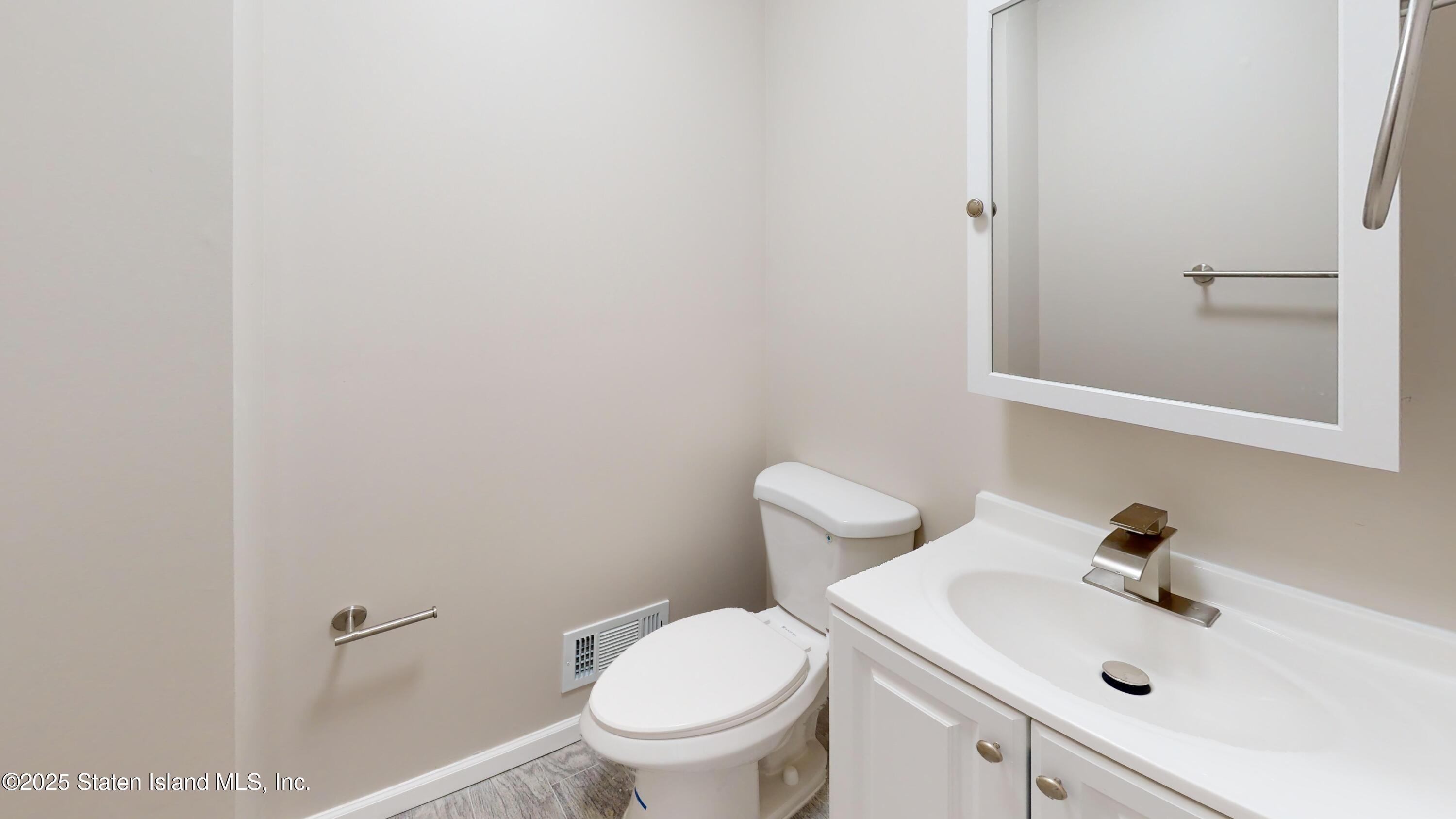 109 Lyceum Court, Staten Island, NY, 10310 image 17