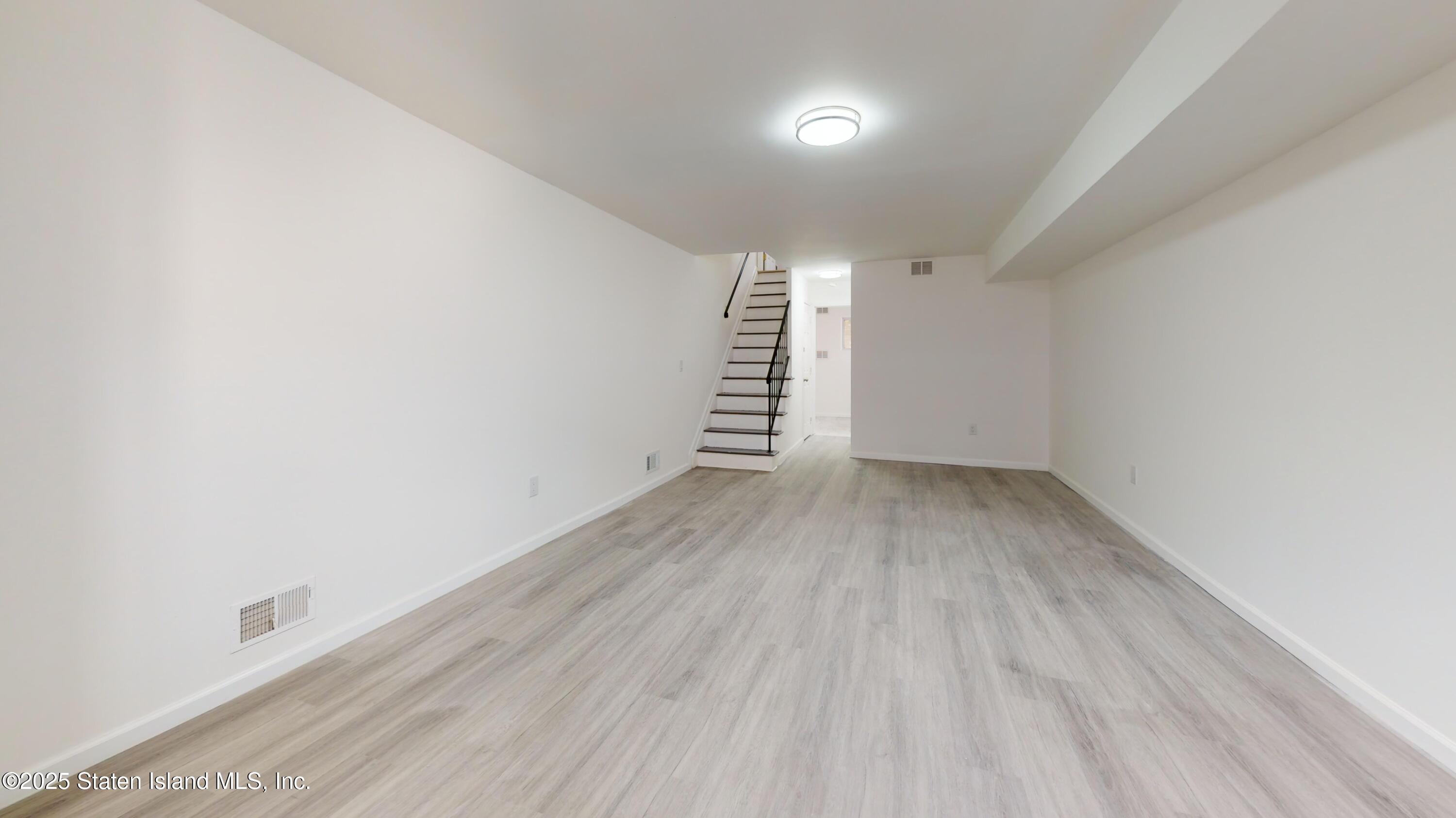 109 Lyceum Court, Staten Island, NY, 10310 image 11