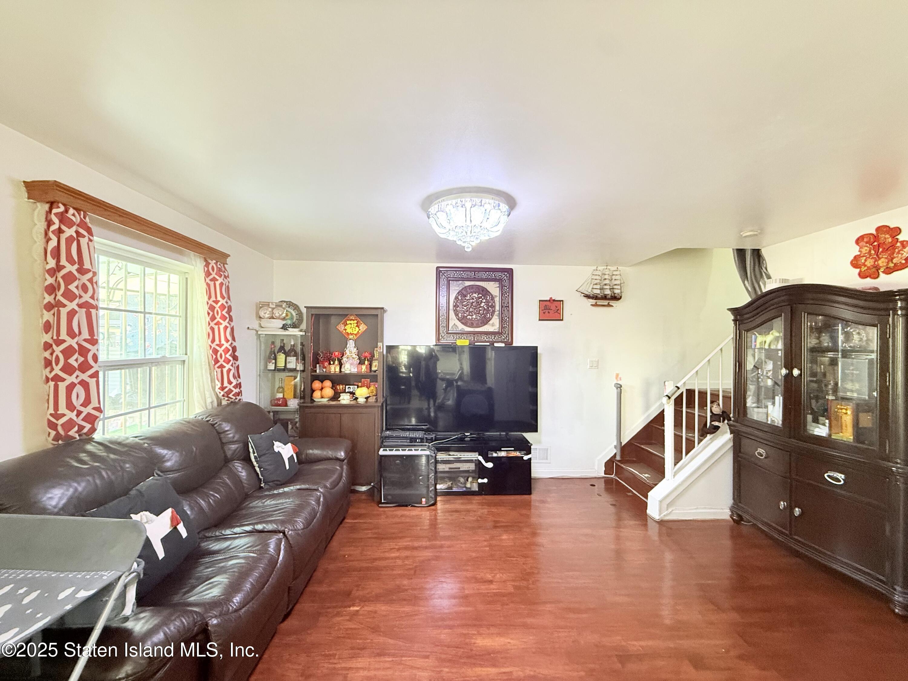 33 Geo Court, Staten Island, NY, 10304 image 6