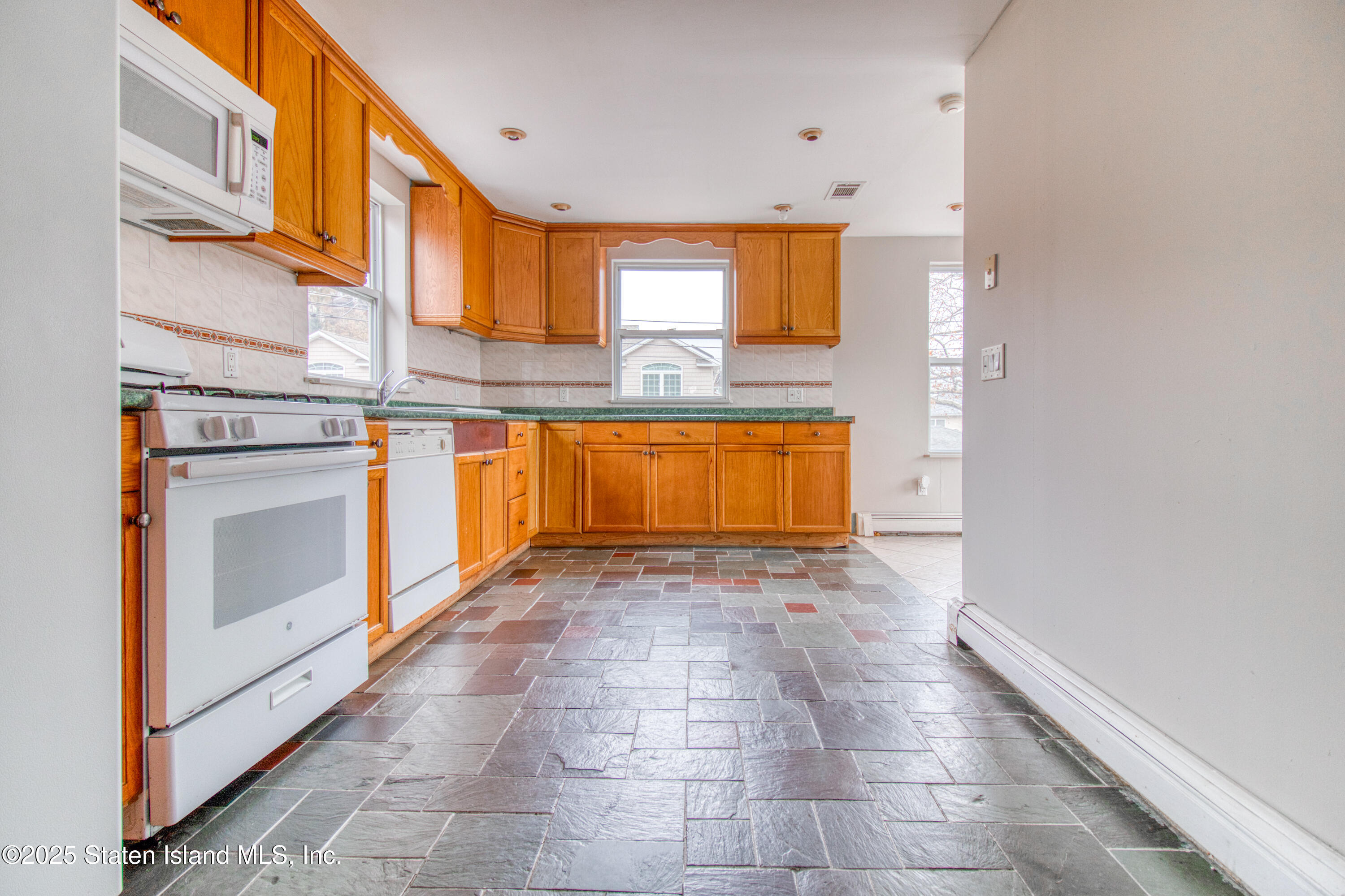 24 Roosevelt Street, Staten Island, NY, 10304 image 20