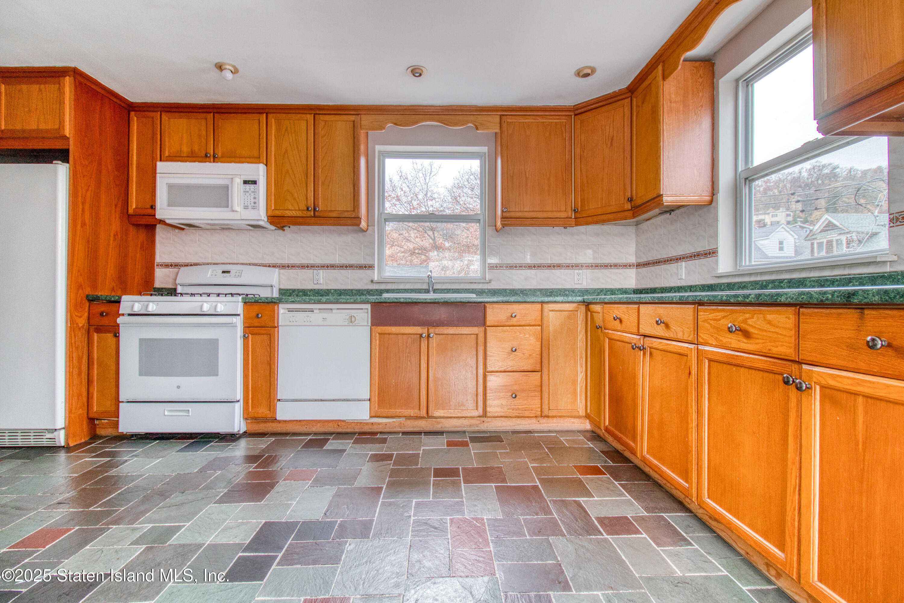24 Roosevelt Street, Staten Island, NY, 10304 image 21