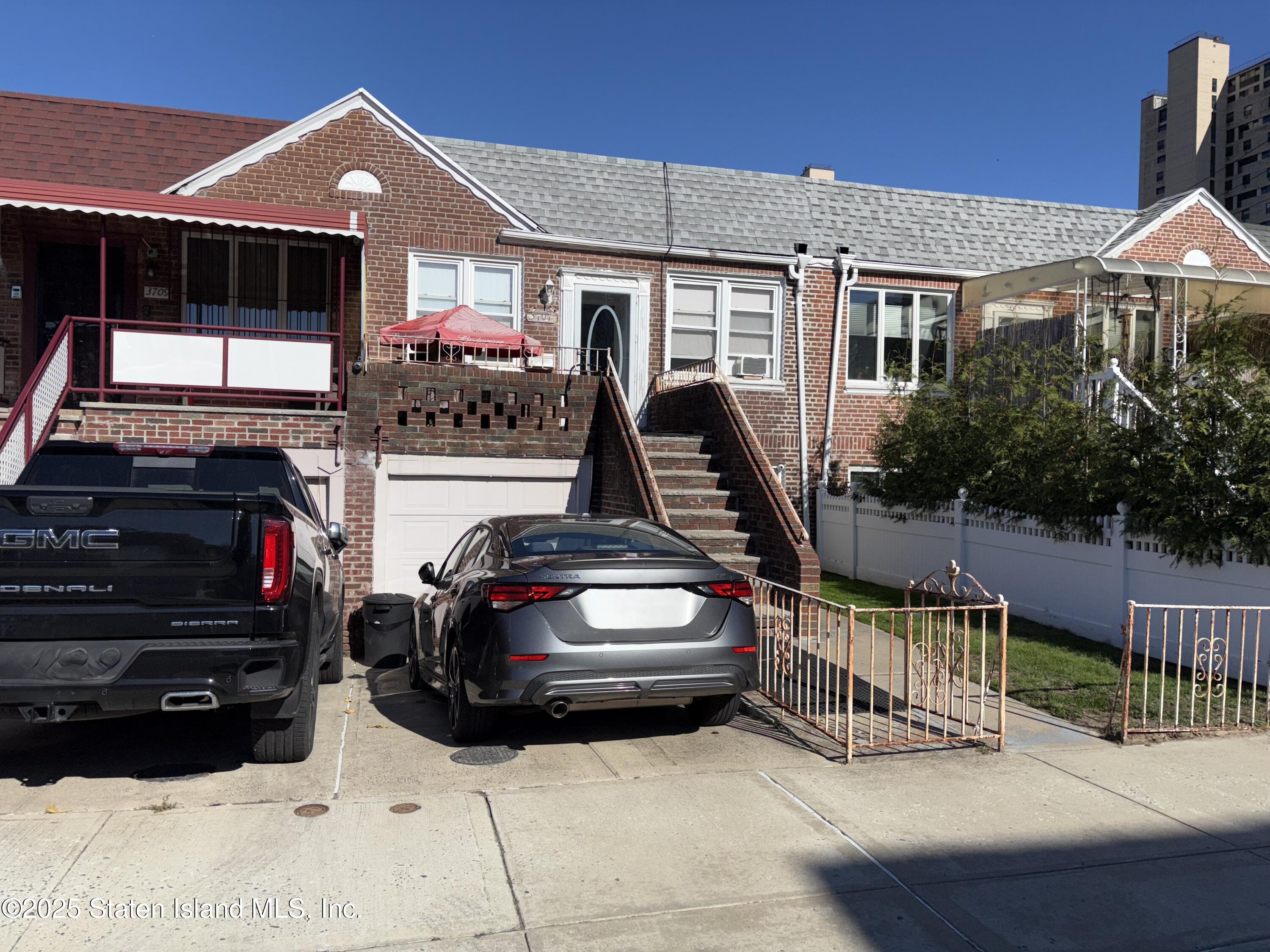 3707 Nautilus Avenue Image 2