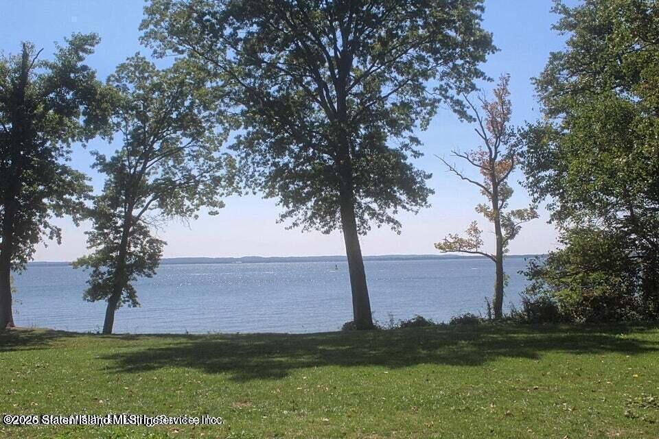 97 Commodore Drive, Staten Island, NY, 10309 image 11