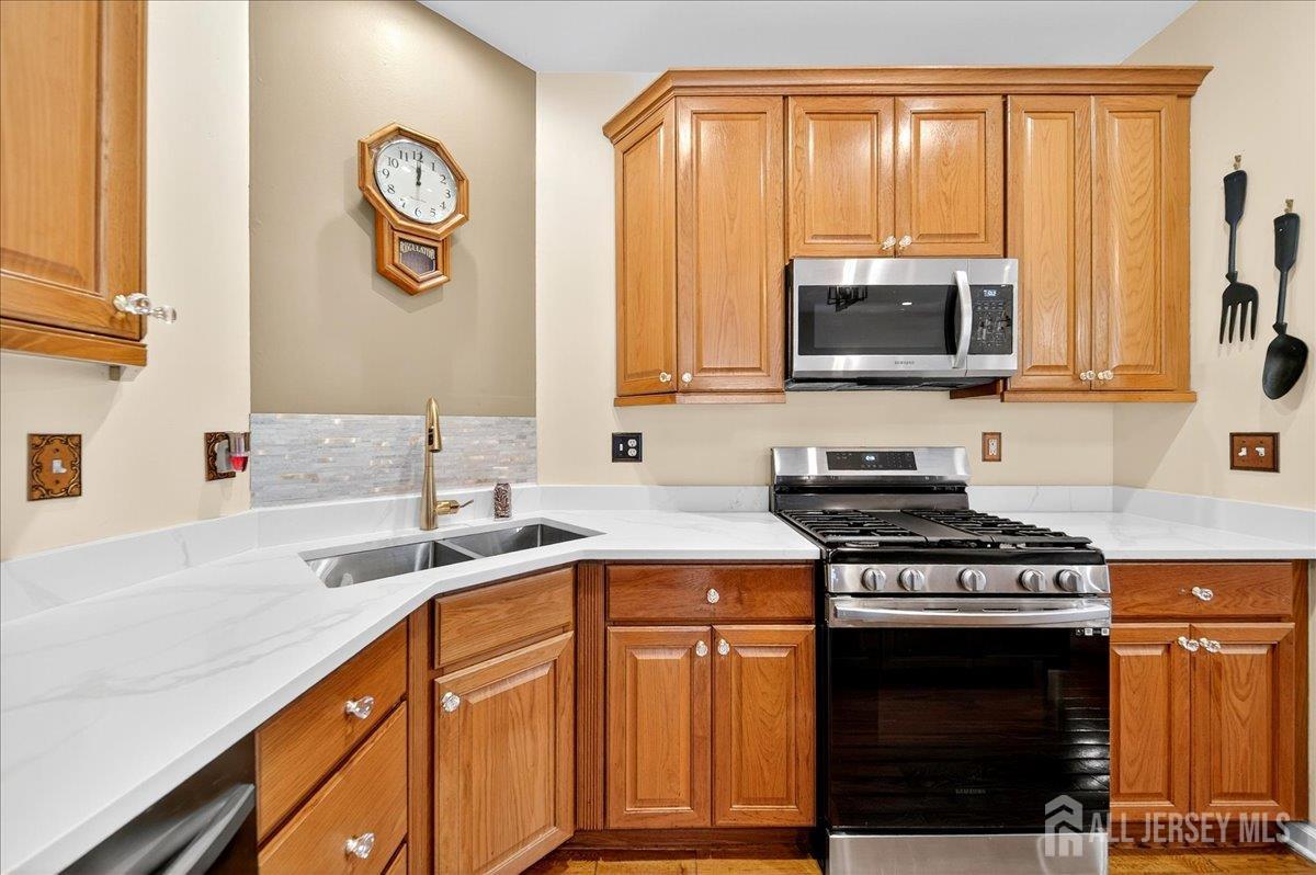 504 Colonel D.B. Kelly Way, South Amboy, NJ, 08879 image 13