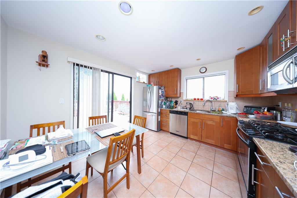 41 Lincoln Avenue, Staten  Island, New York, 10306 image 7