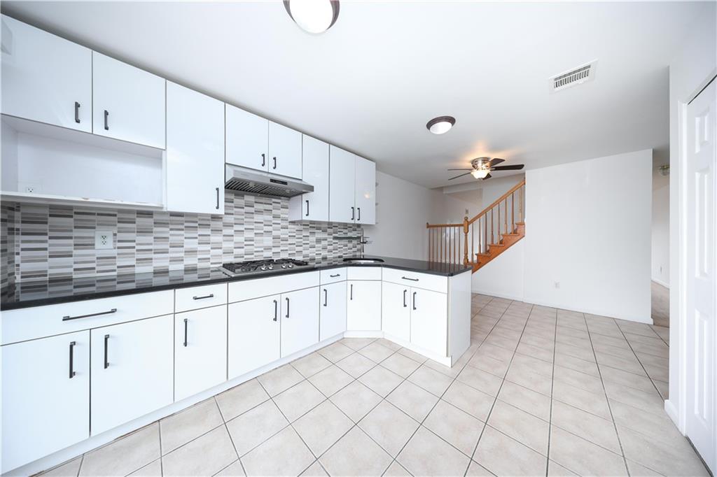 139 Kiswick Street, Staten  Island, New York, 10306 image 9
