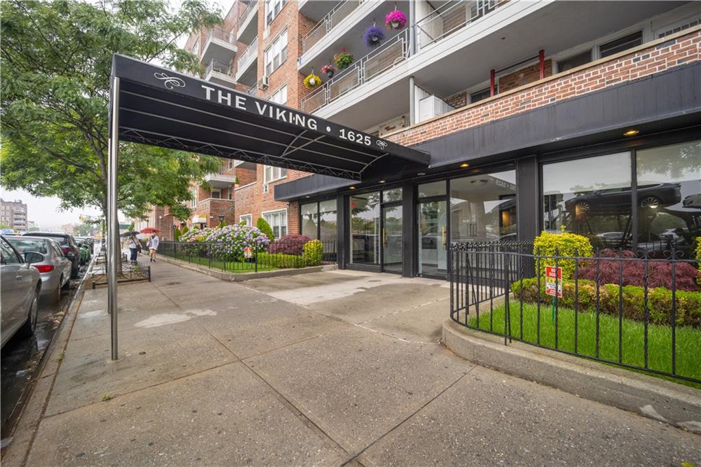 1625 Emmons Avenue 5D Image 1