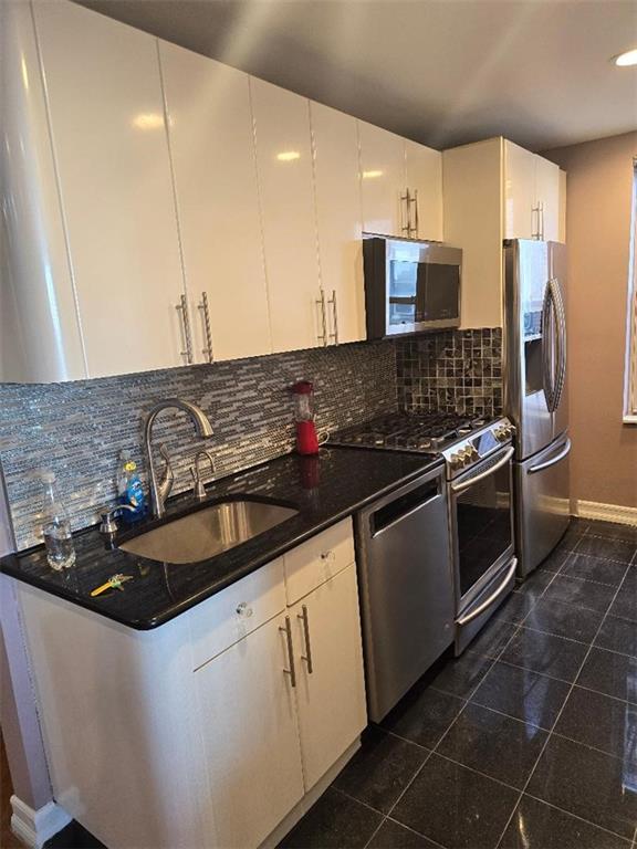 1625 Emmons Avenue 5D Image 5