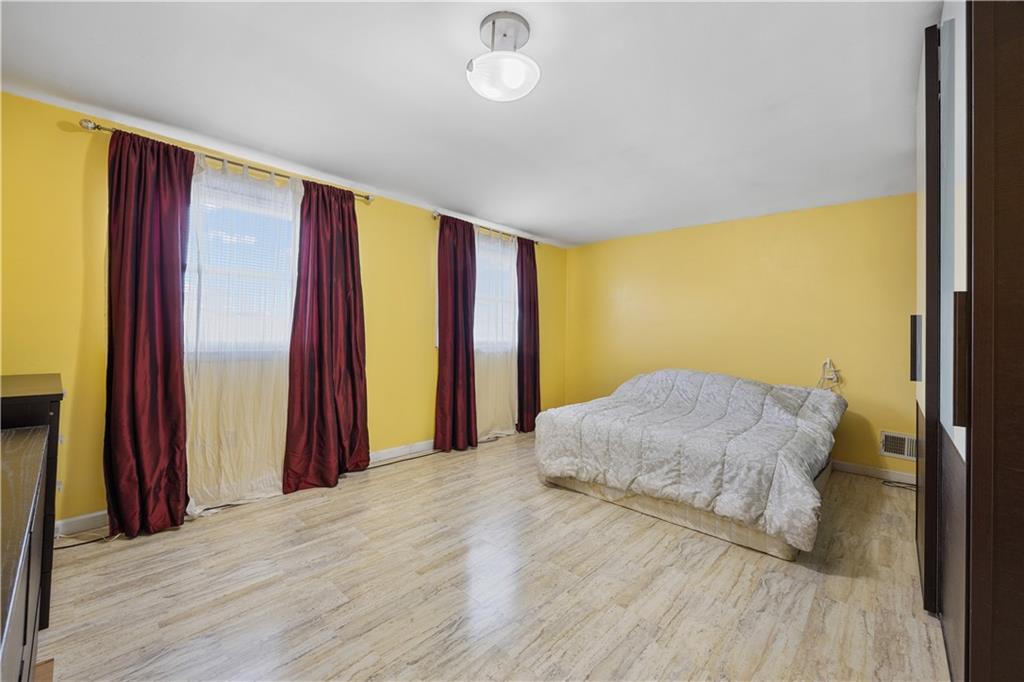 306 Hylan Boulevard, Staten  Island, New York, 10305 image 13