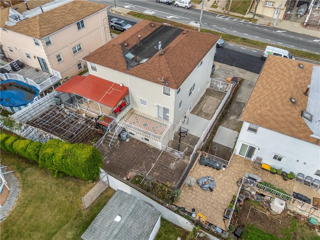 306 Hylan Boulevard Image 4