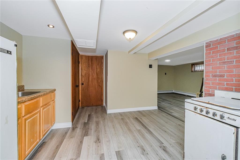 99 Park Hill Circle, Staten  Island, New York, 10304 image 24