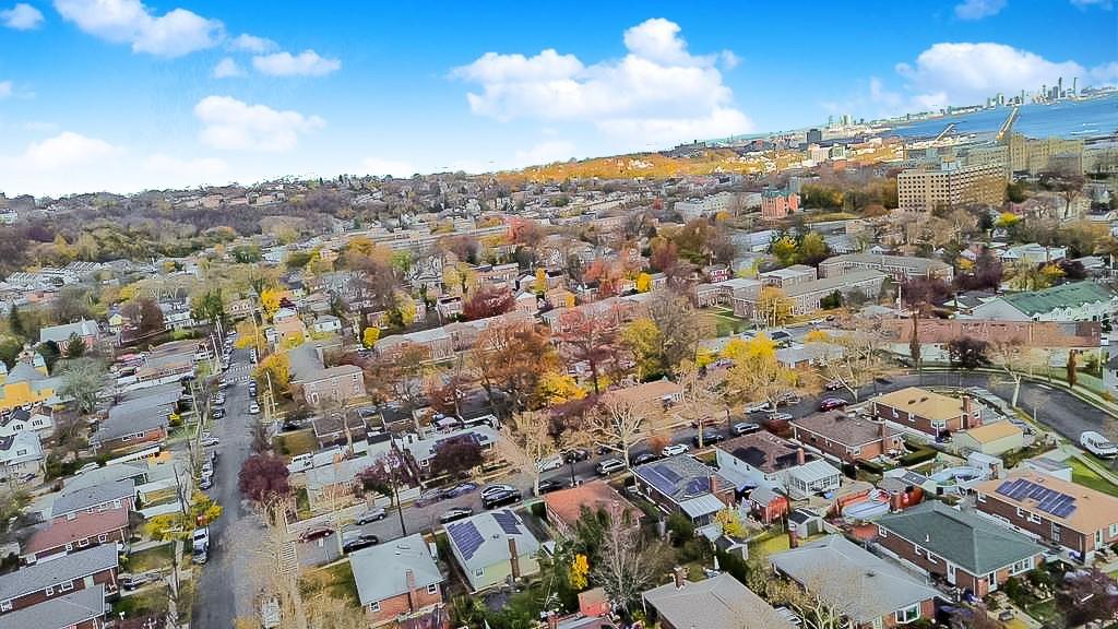 99 Park Hill Circle, Staten  Island, New York, 10304 image 37