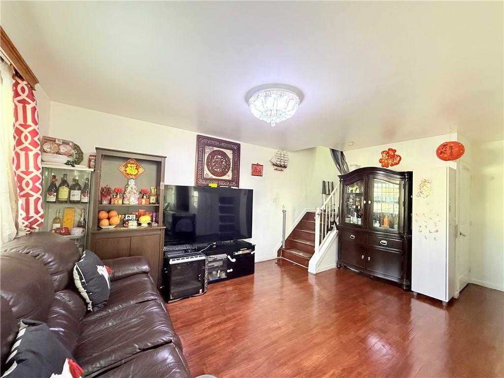 33 Geo Court, Staten  Island, New York, 10304 image 9